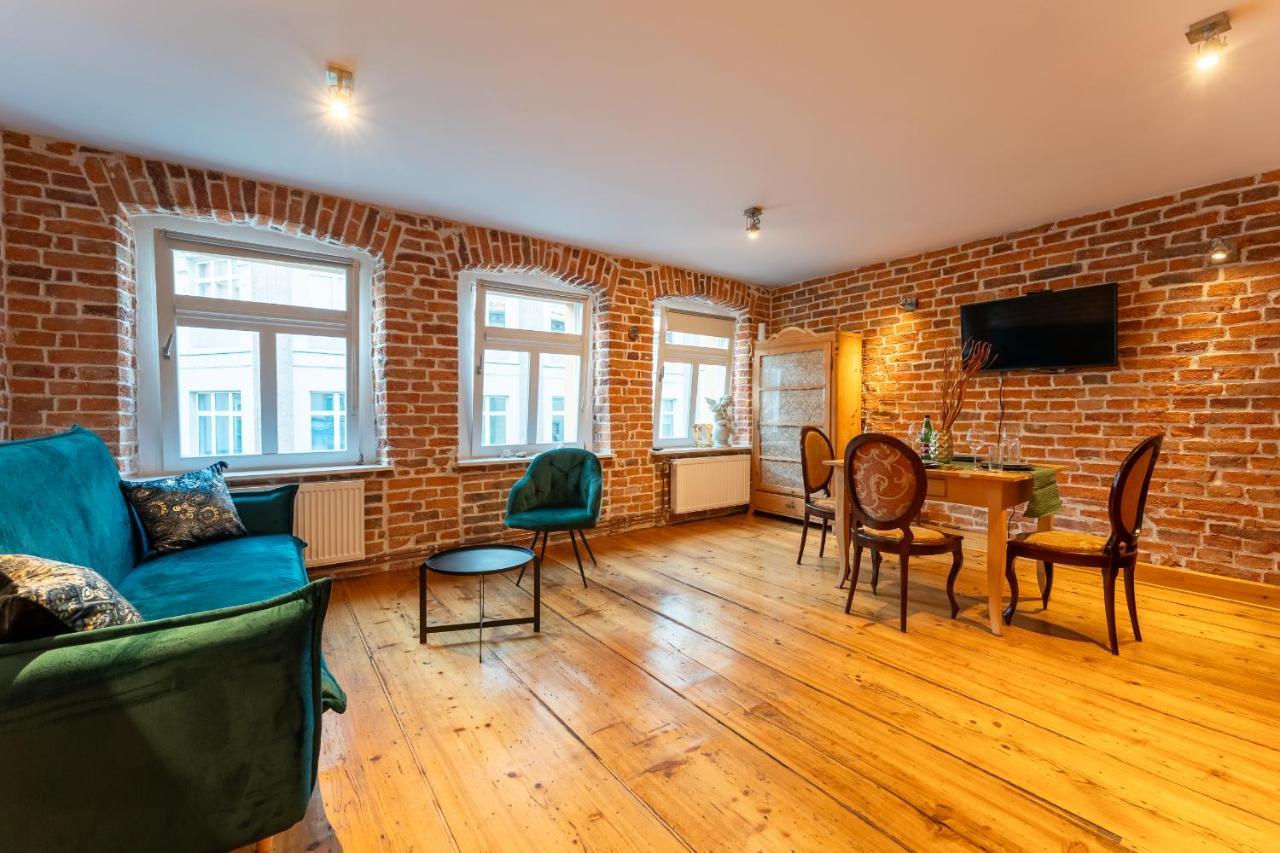Apartament 1886 - Doba Do 14-00 - W Scislym Centrum Z Widokiem Na Majowke - By Space Apart Apartment Jelenia Gora Exterior photo