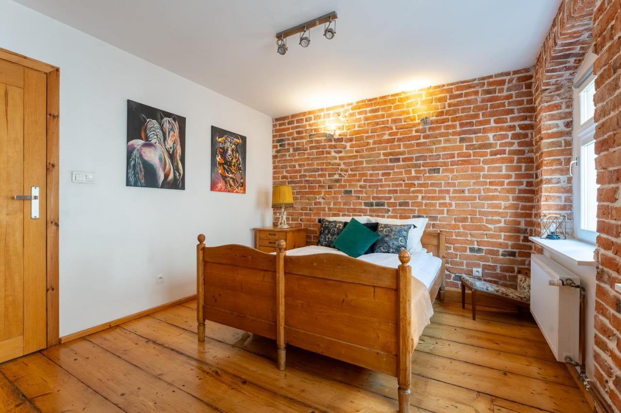 Apartament 1886 - Doba Do 14-00 - W Scislym Centrum Z Widokiem Na Majowke - By Space Apart Apartment Jelenia Gora Exterior photo